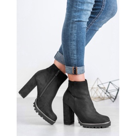Kayla Boots On The Platform black 1