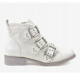 White openwork boots with a NC171 buckle 2