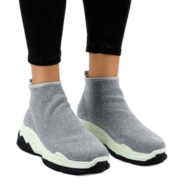 Gray sports shoes with an LA33P elastic band grey 1