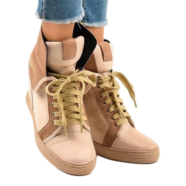 Beige sneakers with lace-up wedges B12-22 1