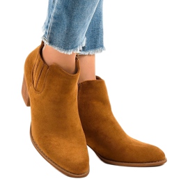 Camel suede ankle boots on the SA-3338 post brown 1