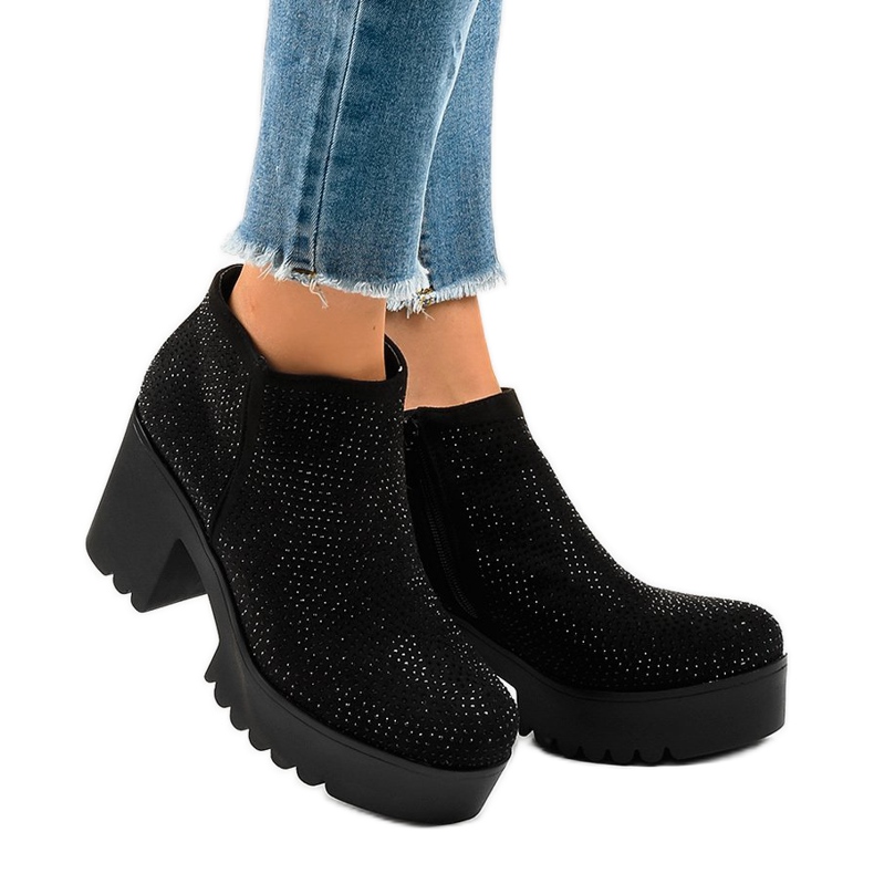 Black women's trappet boots with studs CN880 2