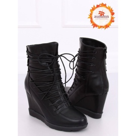Black HX301 Black wedge boots 1
