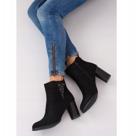 Boots on the post 1020-GA Black 1