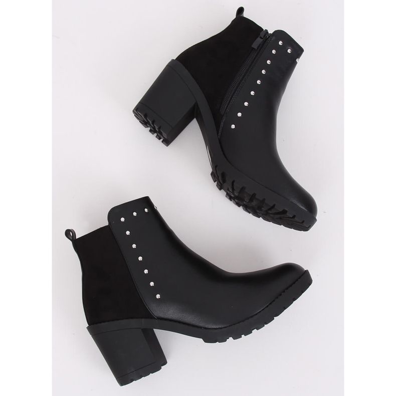 Boots on a stable heel black Y8163 Black 1