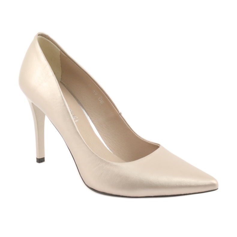 Kaniowski K-100 golden pumps 1