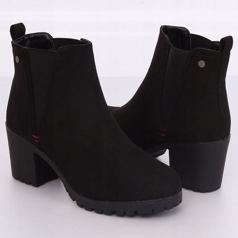 Black boots with wide heels W373 Black 2