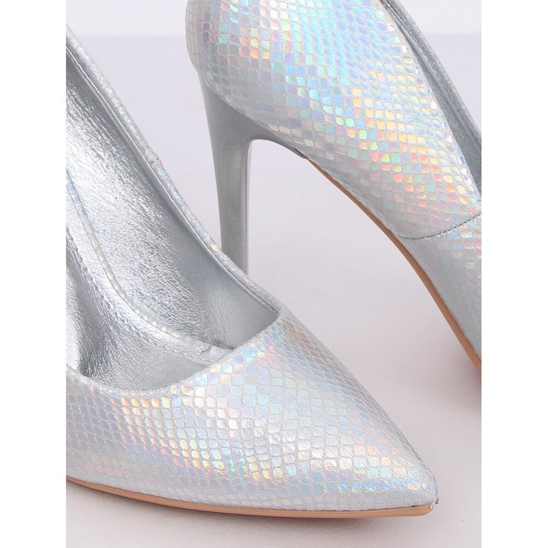 Pumps on a silver holographic NF-52 Silver pin grey 2