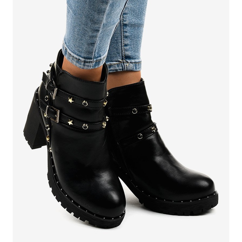 Black ankle boots with stars D37-9 2