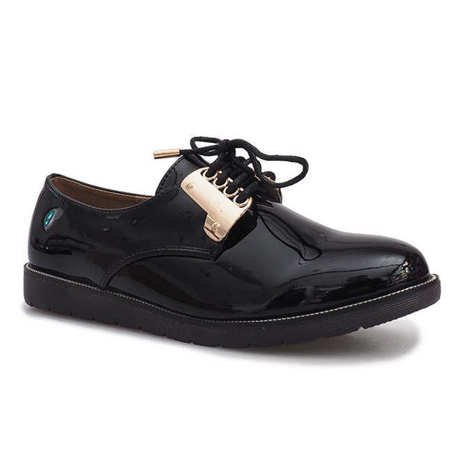Black lacquered shoes from Rose 2