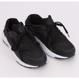 Black 613 BLACK / WHITE black sports shoes 1