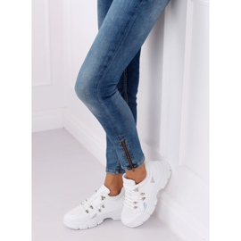 White CB19080 White sports shoes 2