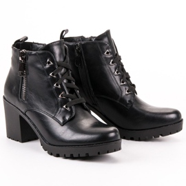 Vinceza Low Boots On The Bar black 1