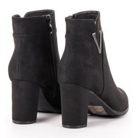 Vinceza Suede Booties On A Bar black 1