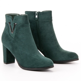 Vinceza Suede Booties On A Bar green 1