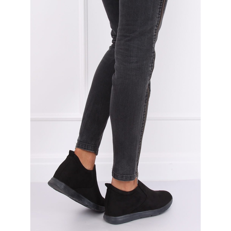 Black shoes on a hidden wedge heel ZY-7K67 Black 2