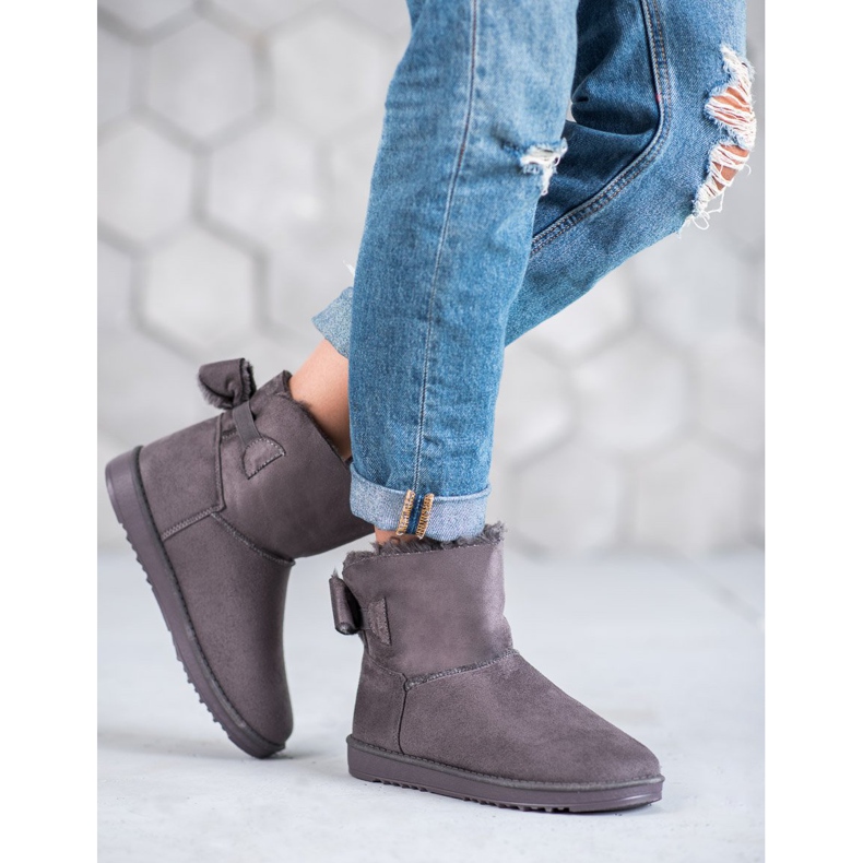 Gray Mukluki With A Bow grey 1