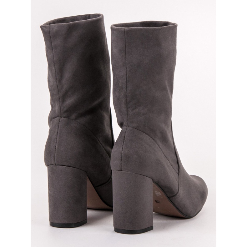 Super Mode Slip-on boots on a post grey 1