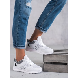 SHELOVET Light Sports Shoes white 2