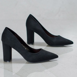 Laura Mode Black Suede Pumps 2