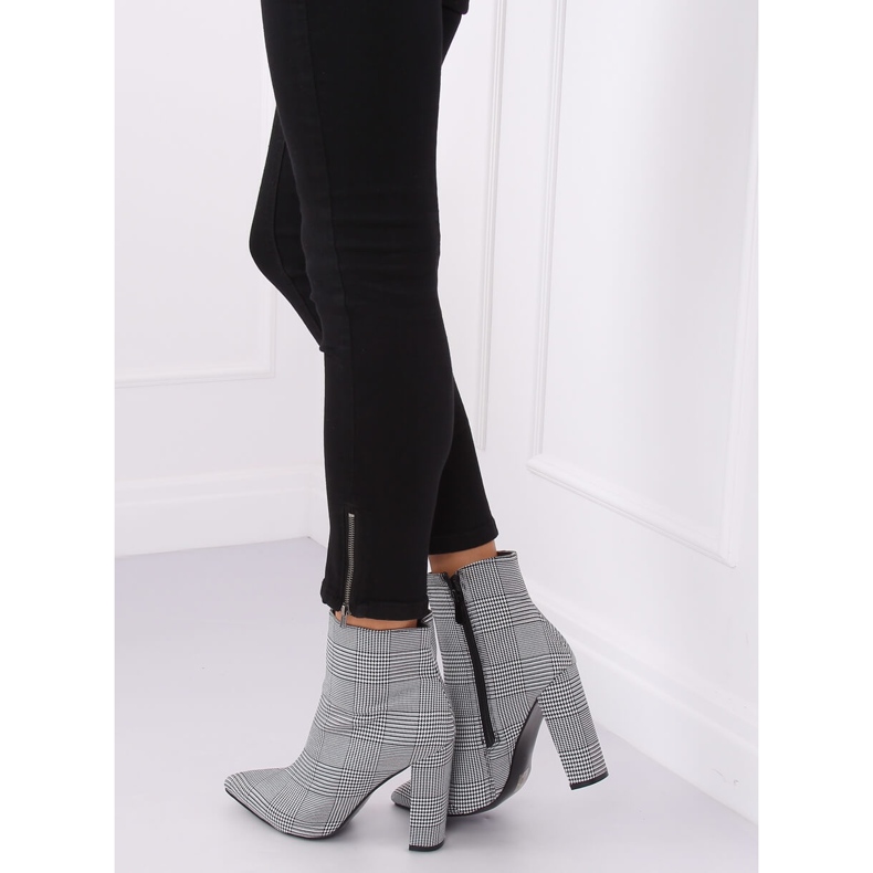 Black high-heeled boots NS053P Houn Dstooth 2