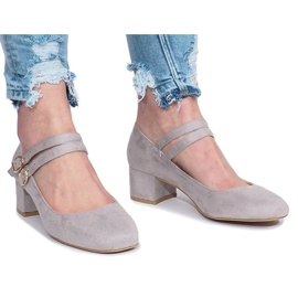 Gray pumps on the Tamara post grey 2