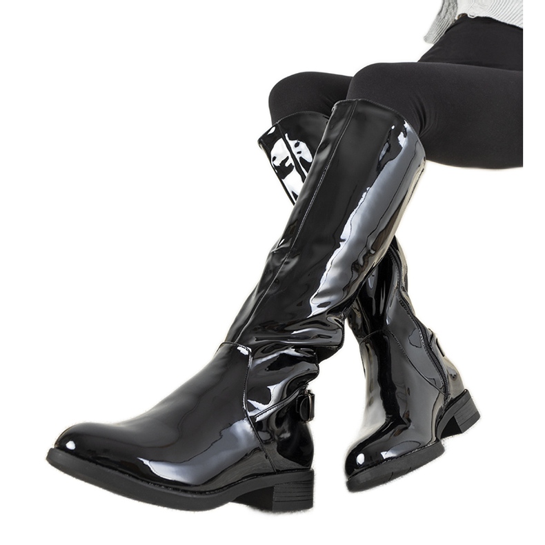 Black lacquered boots W-90 1