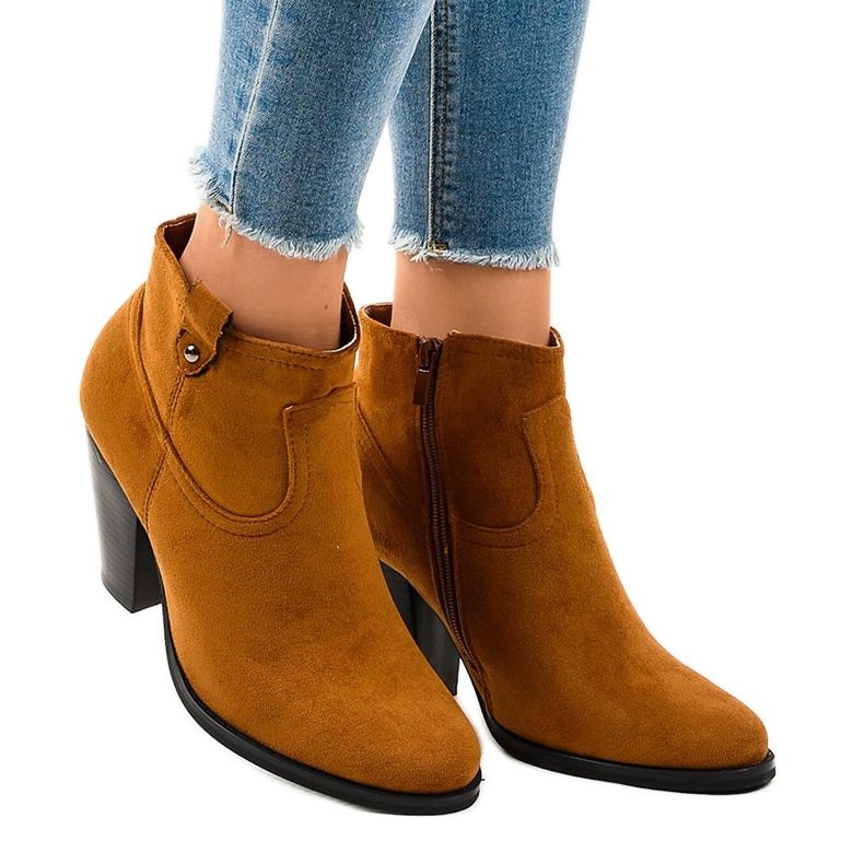 Camel suede ankle boots on the TX-1822 post brown 1
