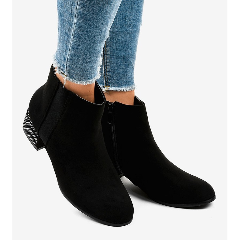 Black suede ankle boots on the HQ0018 post 2