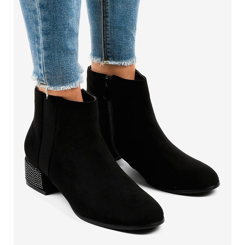 Black suede ankle boots on the HQ0018 post 1