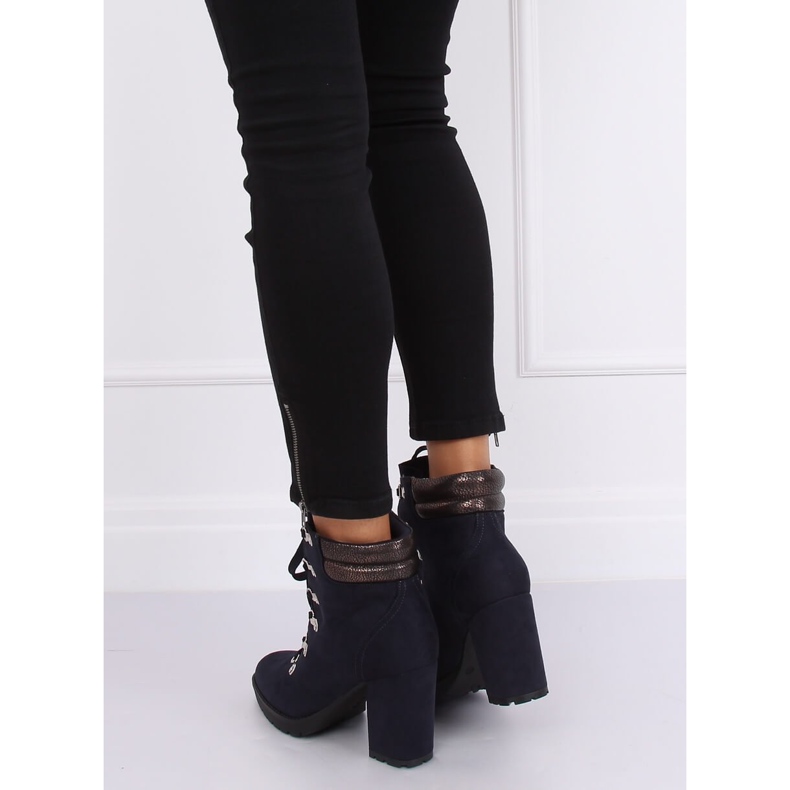 Navy blue timber boots 8992 Blue 1