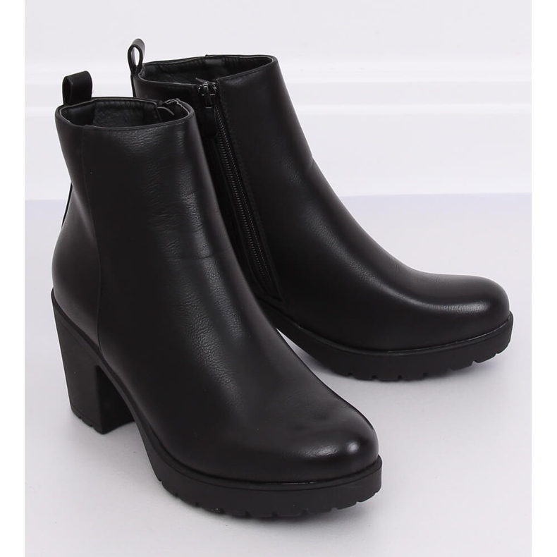 Black BM172 Black high-heeled plain boots 1