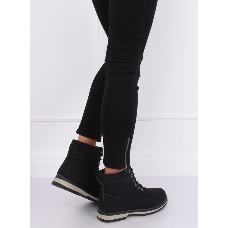 Black insulated timber boots W19-42 Black 1