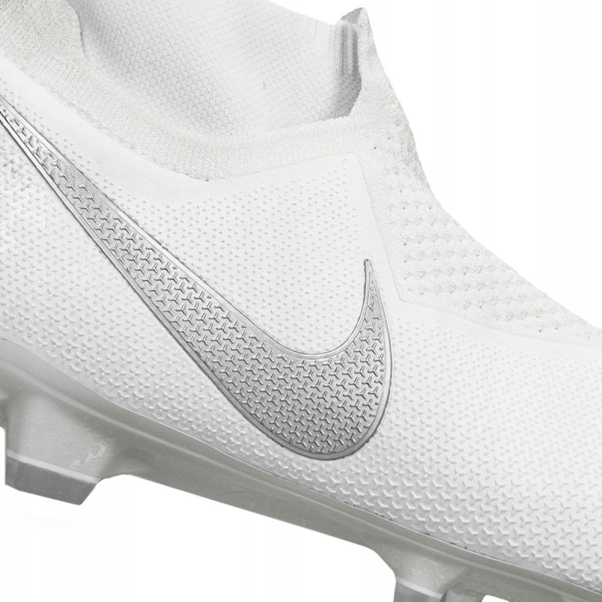 nike phantom vsn white