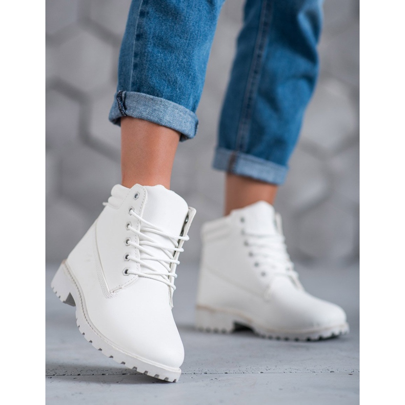 Marquiz White Trappers 2