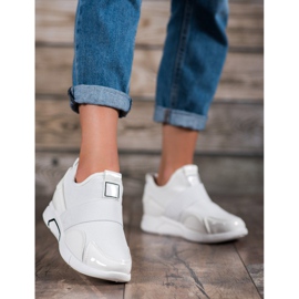 Ideal Shoes Fashion Slip-On Sneakers white 2