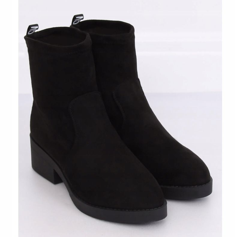 Black low-heeled boots W868 Black 2