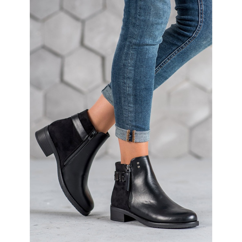 Ideal Shoes Black Boots On A Flat Heel 1