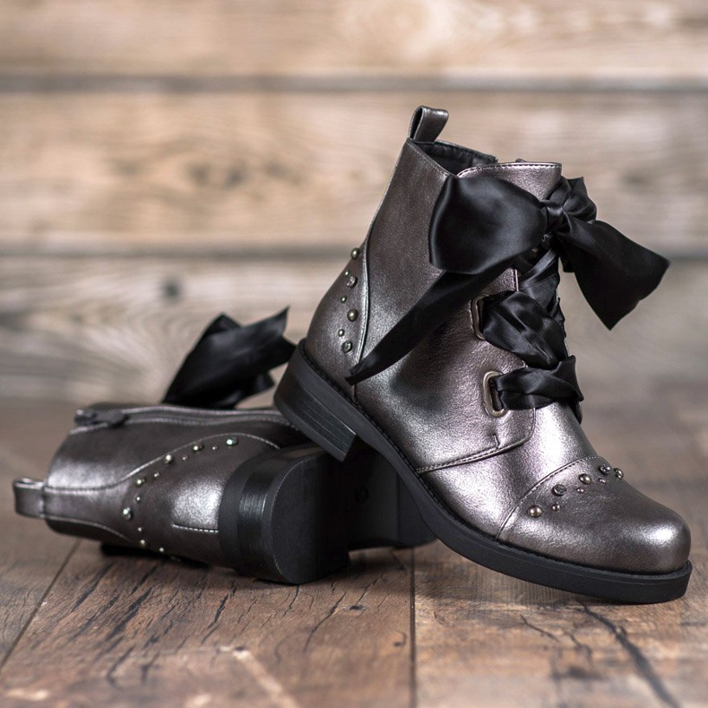 Bestelle Ribbon-tied boots grey 1