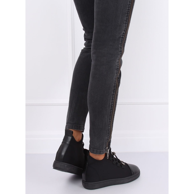 Black XY-35 Black neoprene insulated sneakers 2 Black XY-35 Black neoprene insulated sneakers 2