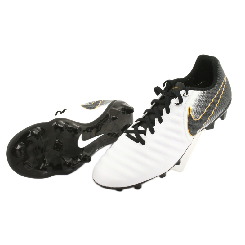 Nike Tiempo Legend 7 Academy Fg M AO2596-100 football shoe white 3
