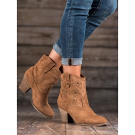Small Swan High-heeled cowboy boots brown 1