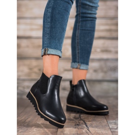 Bona Light Boots On The Platform black 1