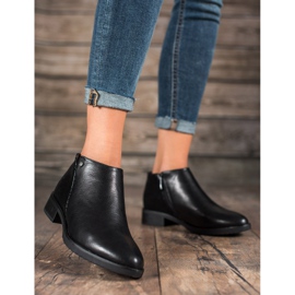 M.Daszyński Flat Heel Boots black 1