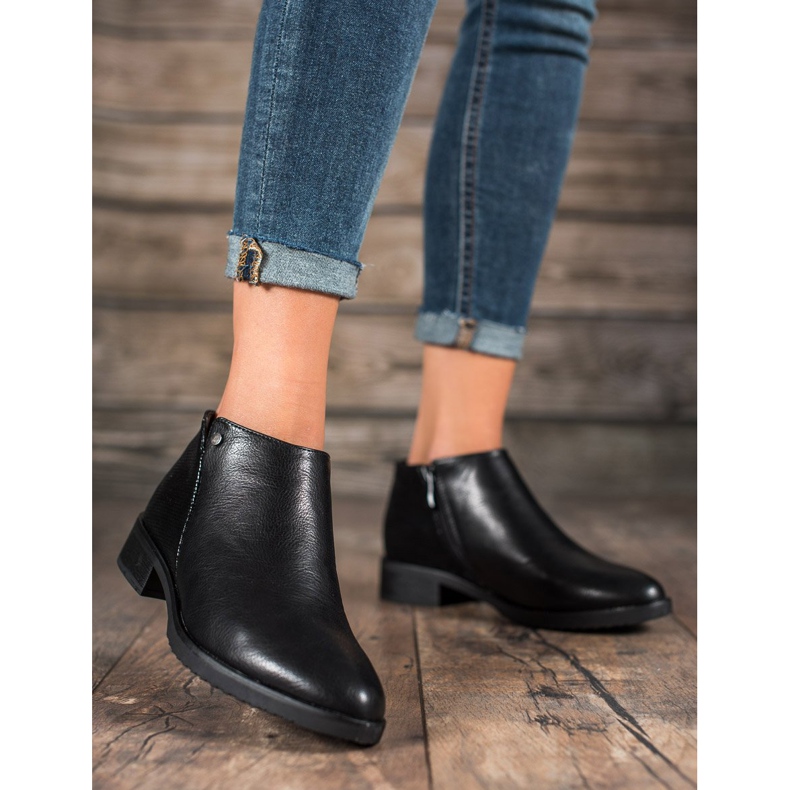 M.Daszyński Flat Heel Boots black 1
