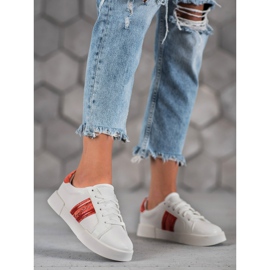 Bestelle White Sport Shoes 1