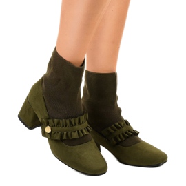 Green velor pumps on the JM8118Y post 1