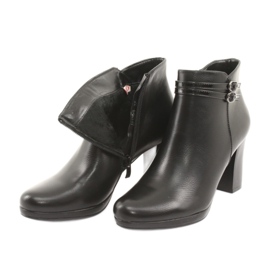 M.Daszyński Women's boots on the post black 5