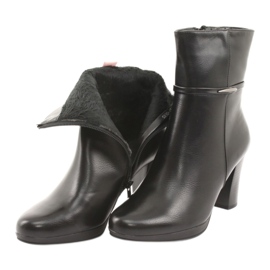 M.Daszyński High women's boots on the post black 5