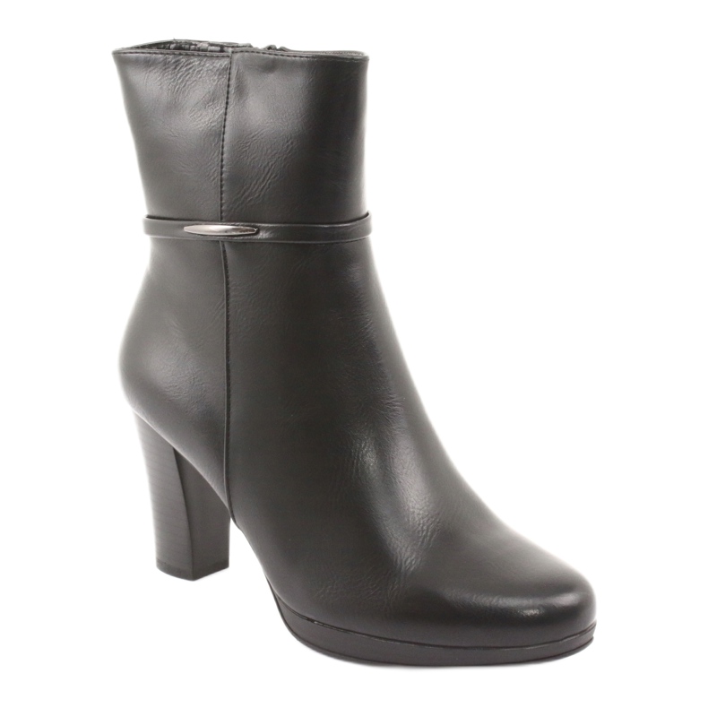 M.Daszyński High women's boots on the post black 1